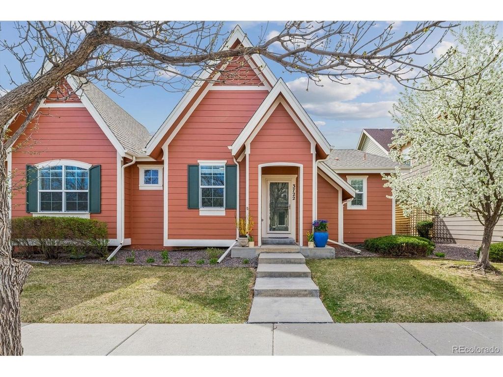 3722 Red Deer Trl, Broomfield, CO 80020
