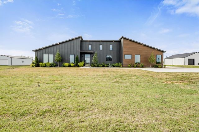 5119 Sophie Slanksy Way, Sealy, TX 77474