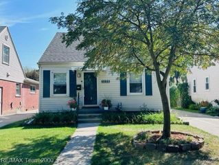 3135 Byrd Street, Dearborn, MI 48124