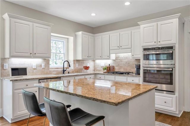 570 Fawn Run, Alpharetta, GA 30005