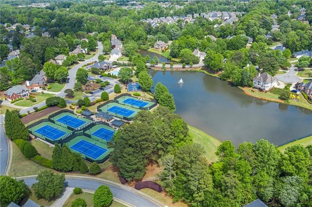 570 Fawn Run, Alpharetta, GA 30005