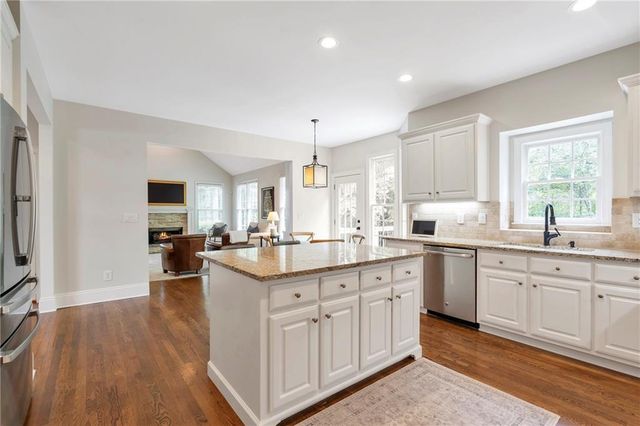 570 Fawn Run, Alpharetta, GA 30005