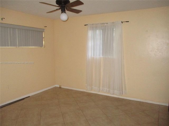 9750 Dominican Dr, Cutler Bay, FL 33189