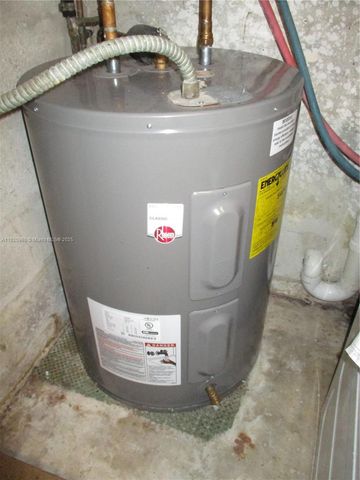 9750 Dominican Dr, Cutler Bay, FL 33189