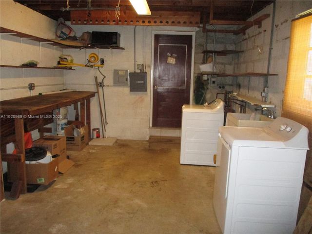 9750 Dominican Dr, Cutler Bay, FL 33189