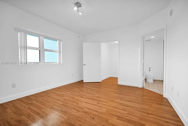 15051 Royal Oaks Lane 1605, North Miami, FL 33181