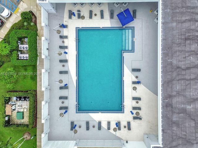 15051 Royal Oaks Lane 1605, North Miami, FL 33181