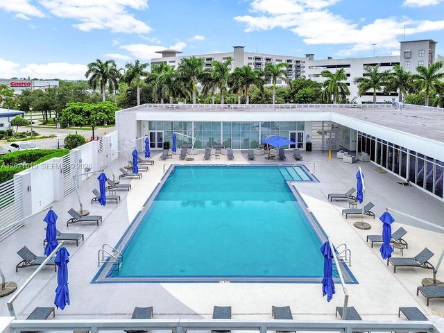 15051 Royal Oaks Lane 1605, North Miami, FL 33181