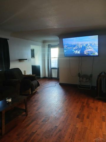 326 Burroughs Avenue, Flint, MI 48507