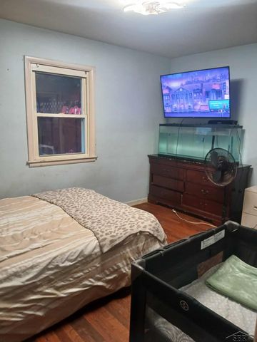 326 Burroughs Avenue, Flint, MI 48507