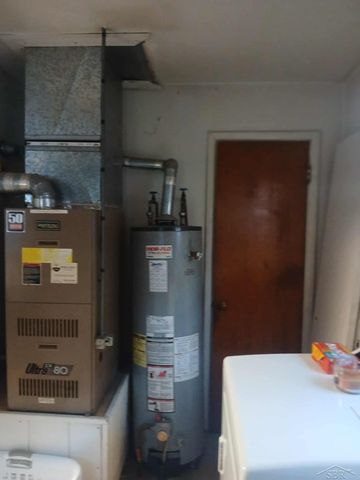 326 Burroughs Avenue, Flint, MI 48507