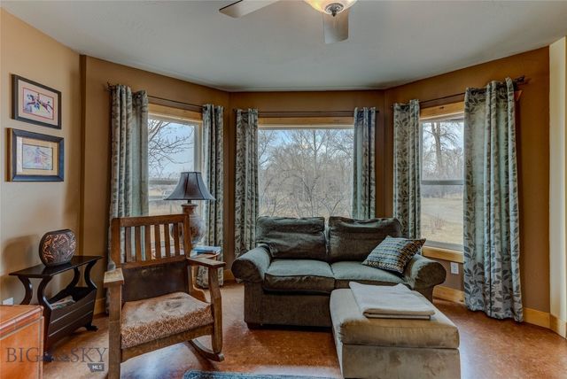 402 2nd Avenue N, Clyde Park, MT 59018