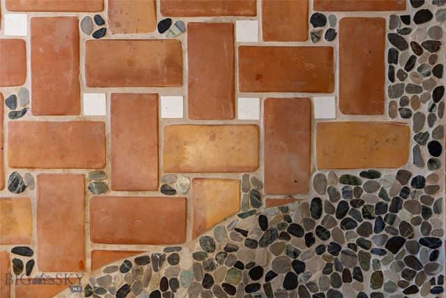 402 2nd Avenue N, Clyde Park, MT 59018