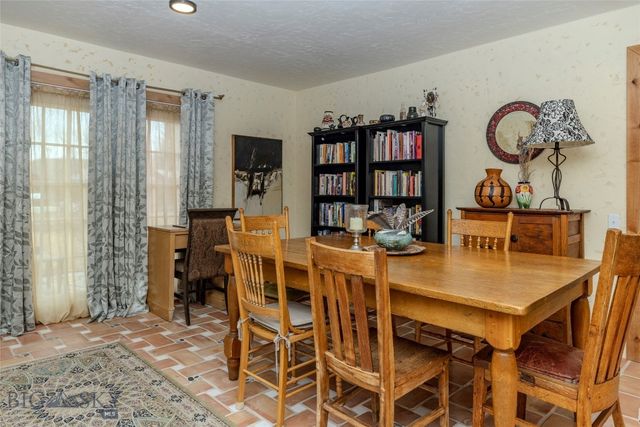 402 2nd Avenue N, Clyde Park, MT 59018