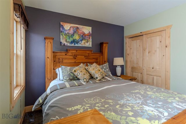 402 2nd Avenue N, Clyde Park, MT 59018