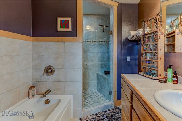 402 2nd Avenue N, Clyde Park, MT 59018