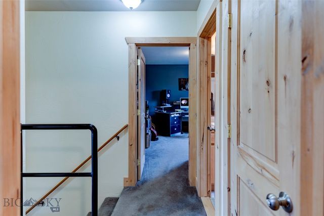 402 2nd Avenue N, Clyde Park, MT 59018