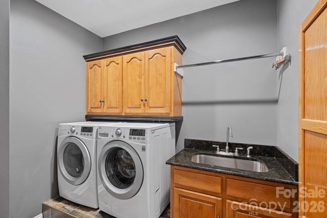 154 Pin Oak Lane, Mooresville, NC 28117