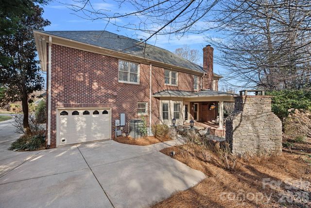 154 Pin Oak Lane, Mooresville, NC 28117