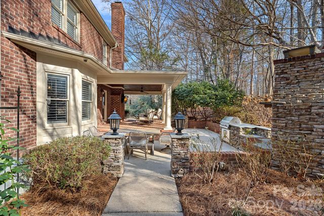 154 Pin Oak Lane, Mooresville, NC 28117