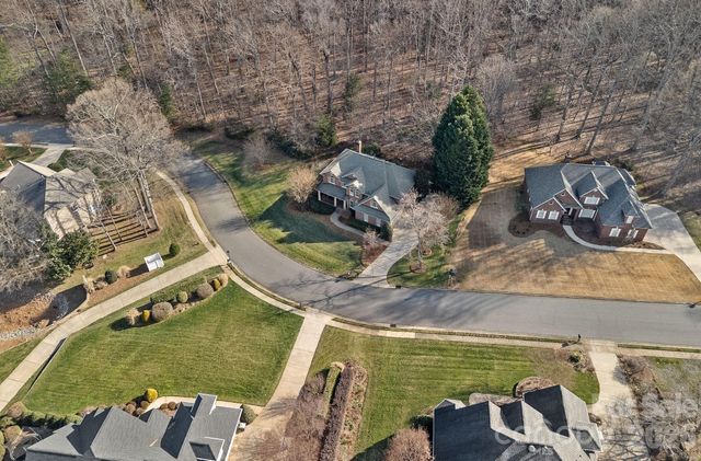 154 Pin Oak Lane, Mooresville, NC 28117
