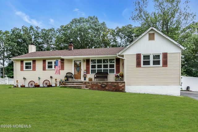 44 Lake Drive, Howell, NJ 07731