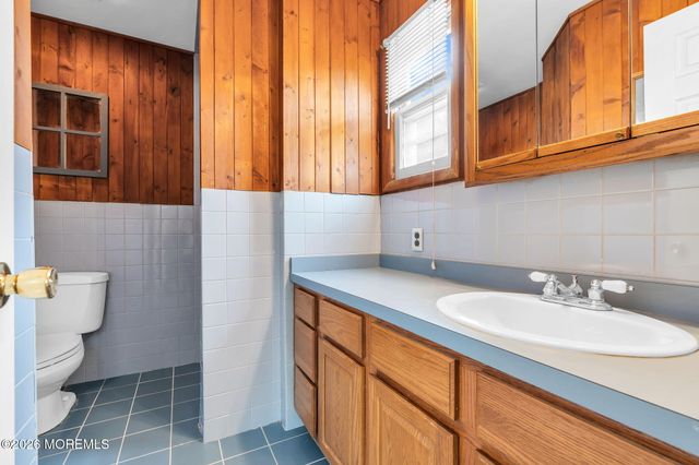 44 Lake Drive, Howell, NJ 07731