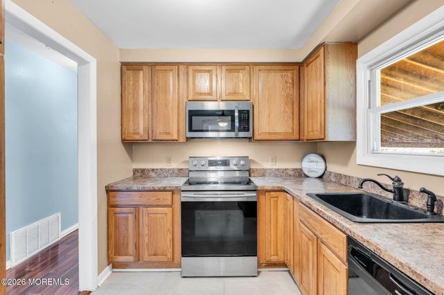 44 Lake Drive, Howell, NJ 07731