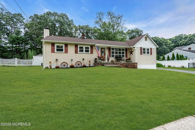 44 Lake Drive, Howell, NJ 07731