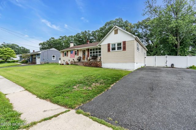 44 Lake Drive, Howell, NJ 07731