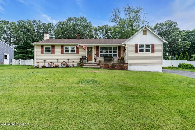 44 Lake Drive, Howell, NJ 07731