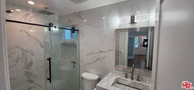 2926 Halldale Avenue, Los Angeles, CA 90018