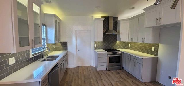 2926 Halldale Avenue, Los Angeles, CA 90018