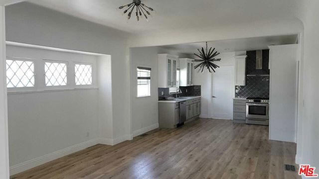 2926 Halldale Avenue, Los Angeles, CA 90018