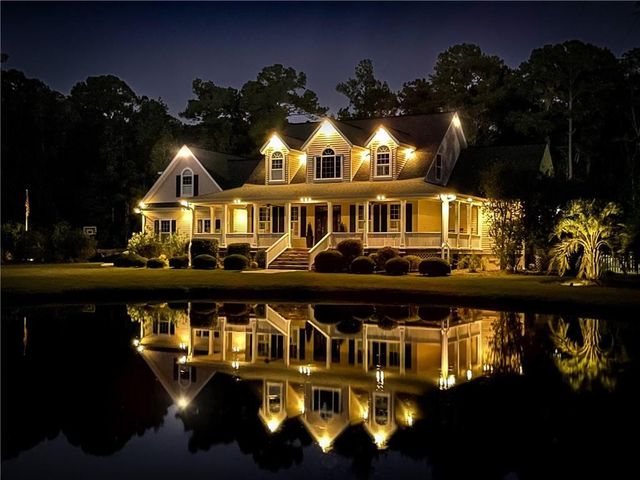 607 Misty Harbor Boulevard, Woodbine, GA 31569