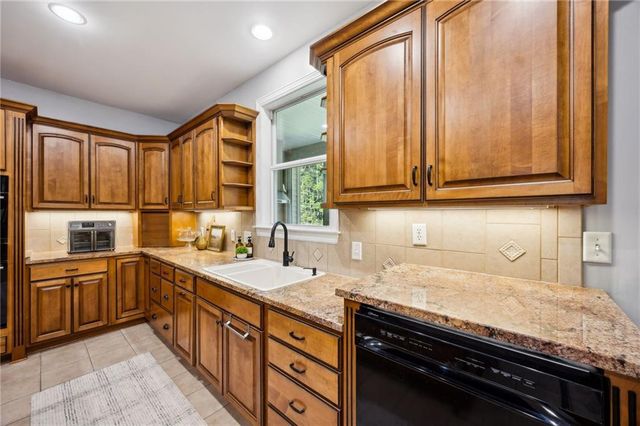 607 Misty Harbor Boulevard, Woodbine, GA 31569