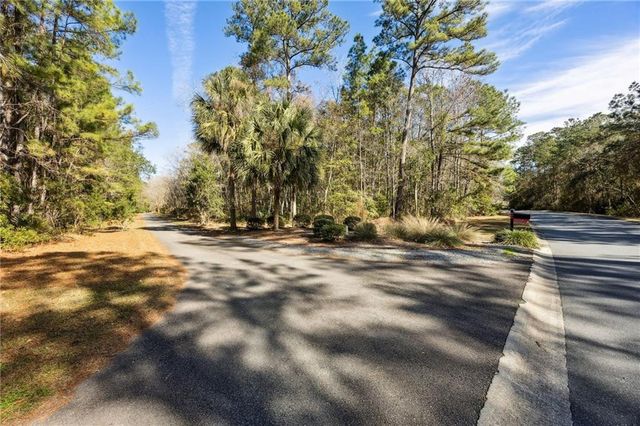 607 Misty Harbor Boulevard, Woodbine, GA 31569