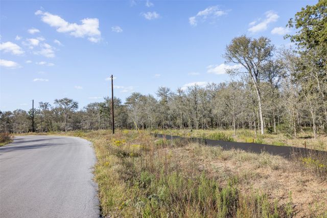 897 Ferguson LOOP, Dale, TX 78616