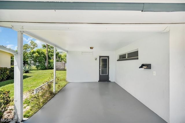2373 Chandler AVE, Fort Myers, FL 33907