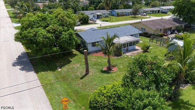 2373 Chandler AVE, Fort Myers, FL 33907