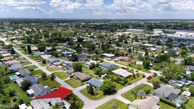 2373 Chandler AVE, Fort Myers, FL 33907