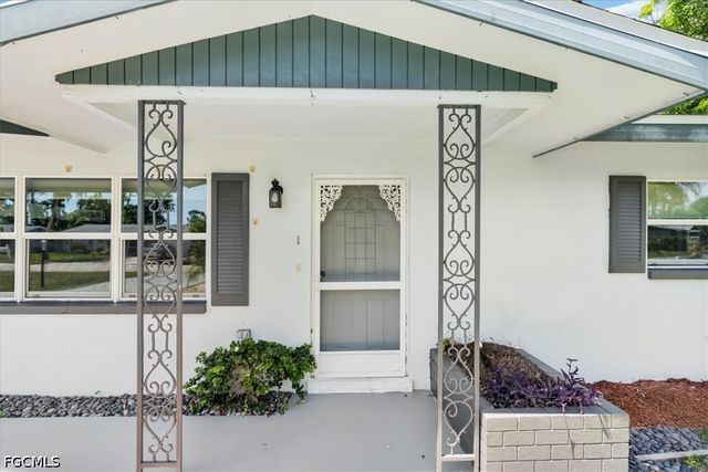 2373 Chandler AVE, Fort Myers, FL 33907