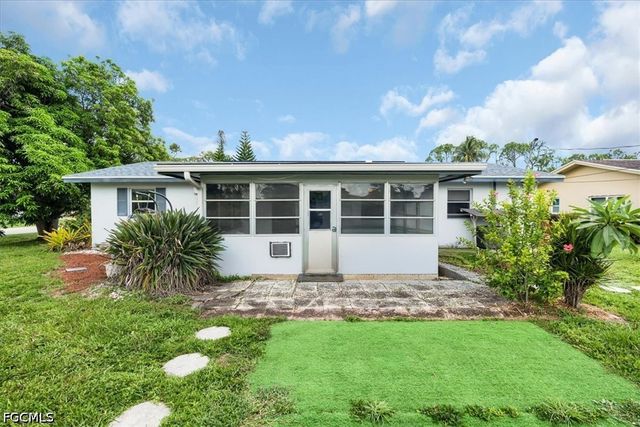 2373 Chandler AVE, Fort Myers, FL 33907