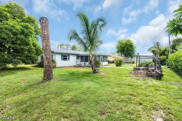 2373 Chandler AVE, Fort Myers, FL 33907