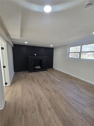 332 W Downing Court, Jonesboro, GA 30238