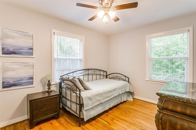 4704 Collinwood Avenue, Fort Worth, TX 76107