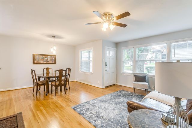 4704 Collinwood Avenue, Fort Worth, TX 76107