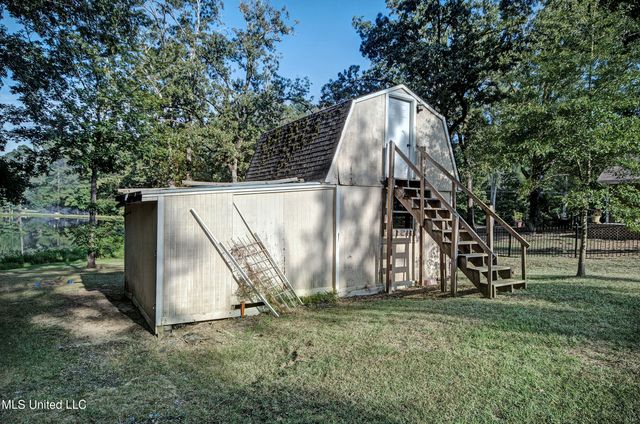 402 Springwood Circle, Terry, MS 39170
