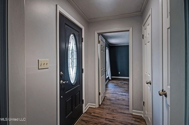 402 Springwood Circle, Terry, MS 39170