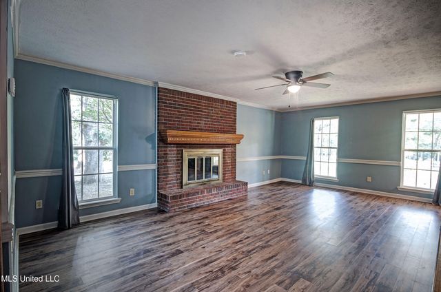 402 Springwood Circle, Terry, MS 39170